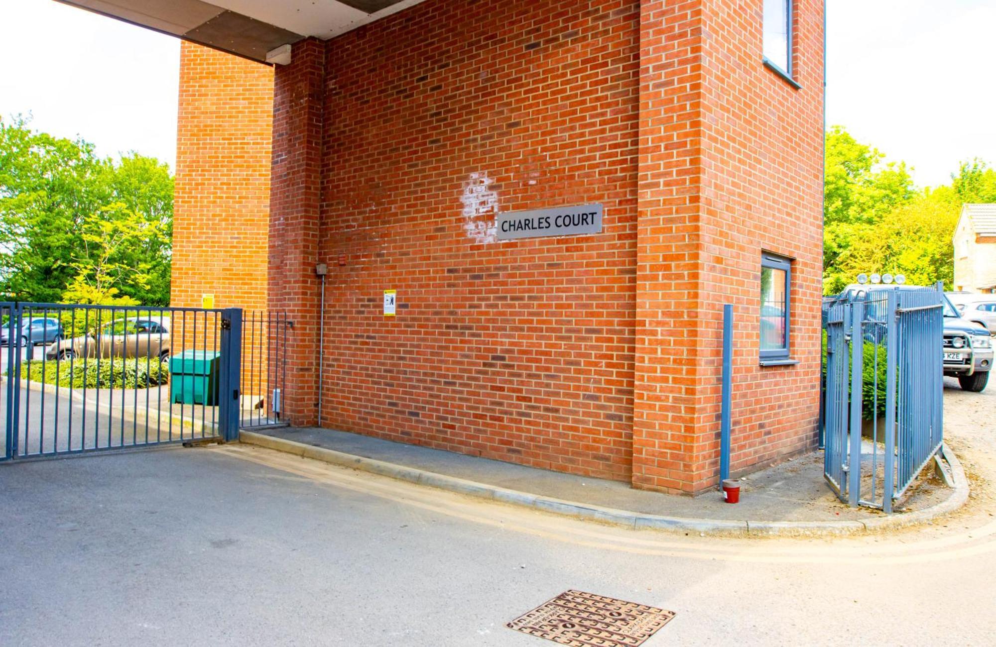 Sianavi Apartments ケタリング エクステリア 写真